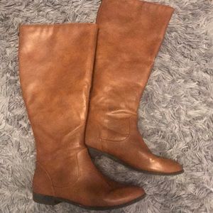 Really nice brown fall/winter boots!